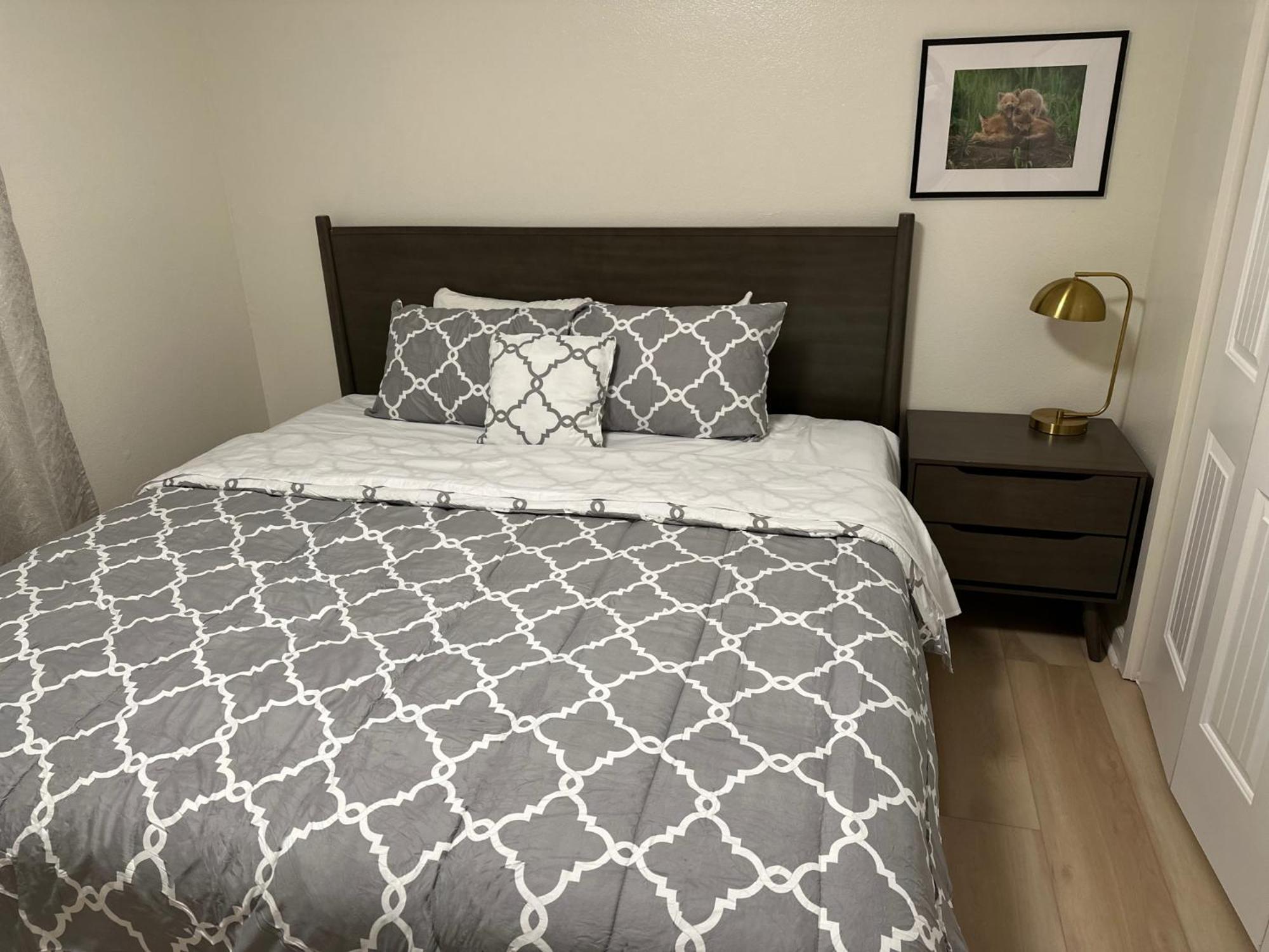 Stay Anchorage! Furnished Two Bedroom Apartments With High Speed Wifi Pokój zdjęcie