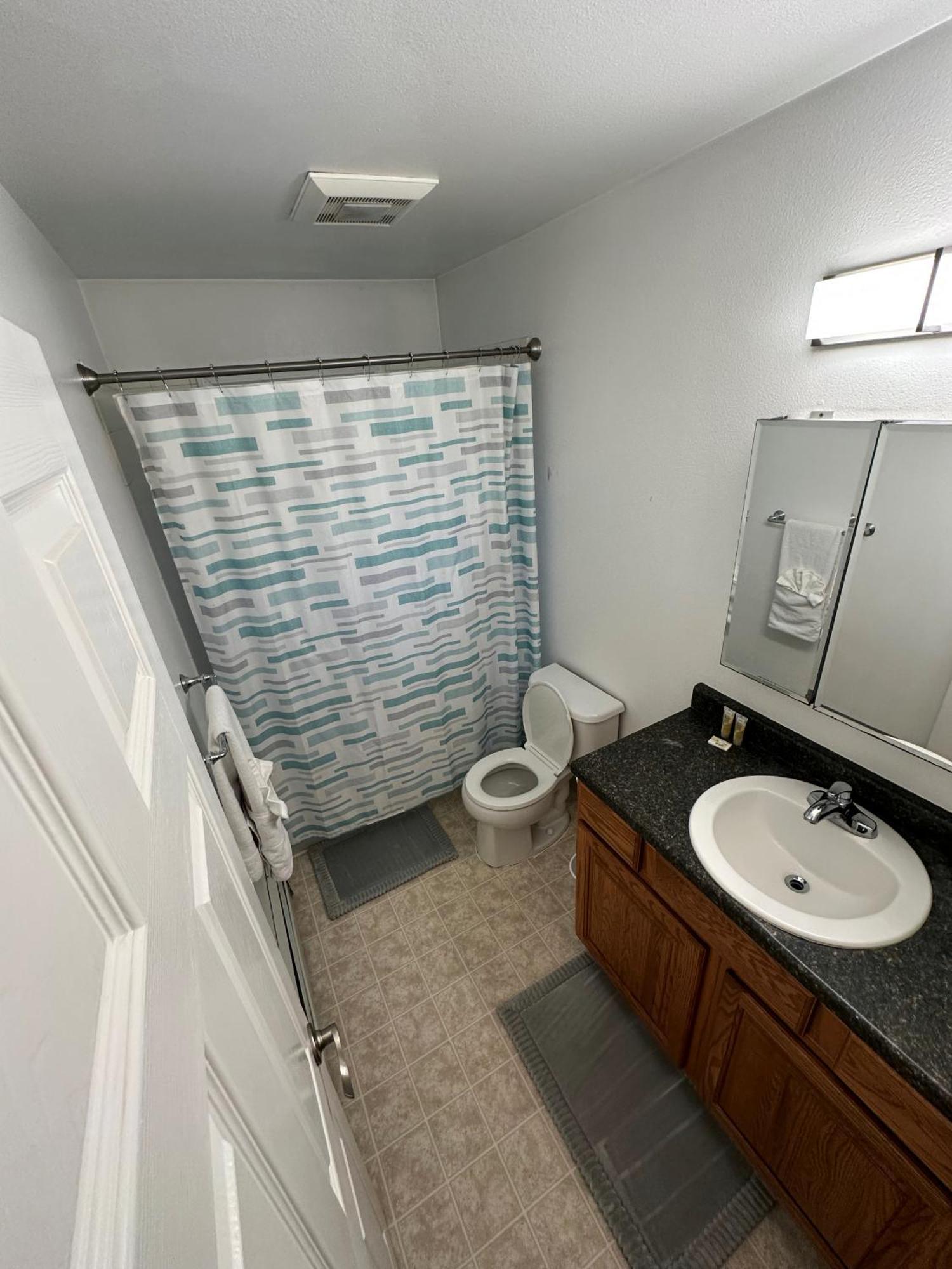 Stay Anchorage! Furnished Two Bedroom Apartments With High Speed Wifi Pokój zdjęcie