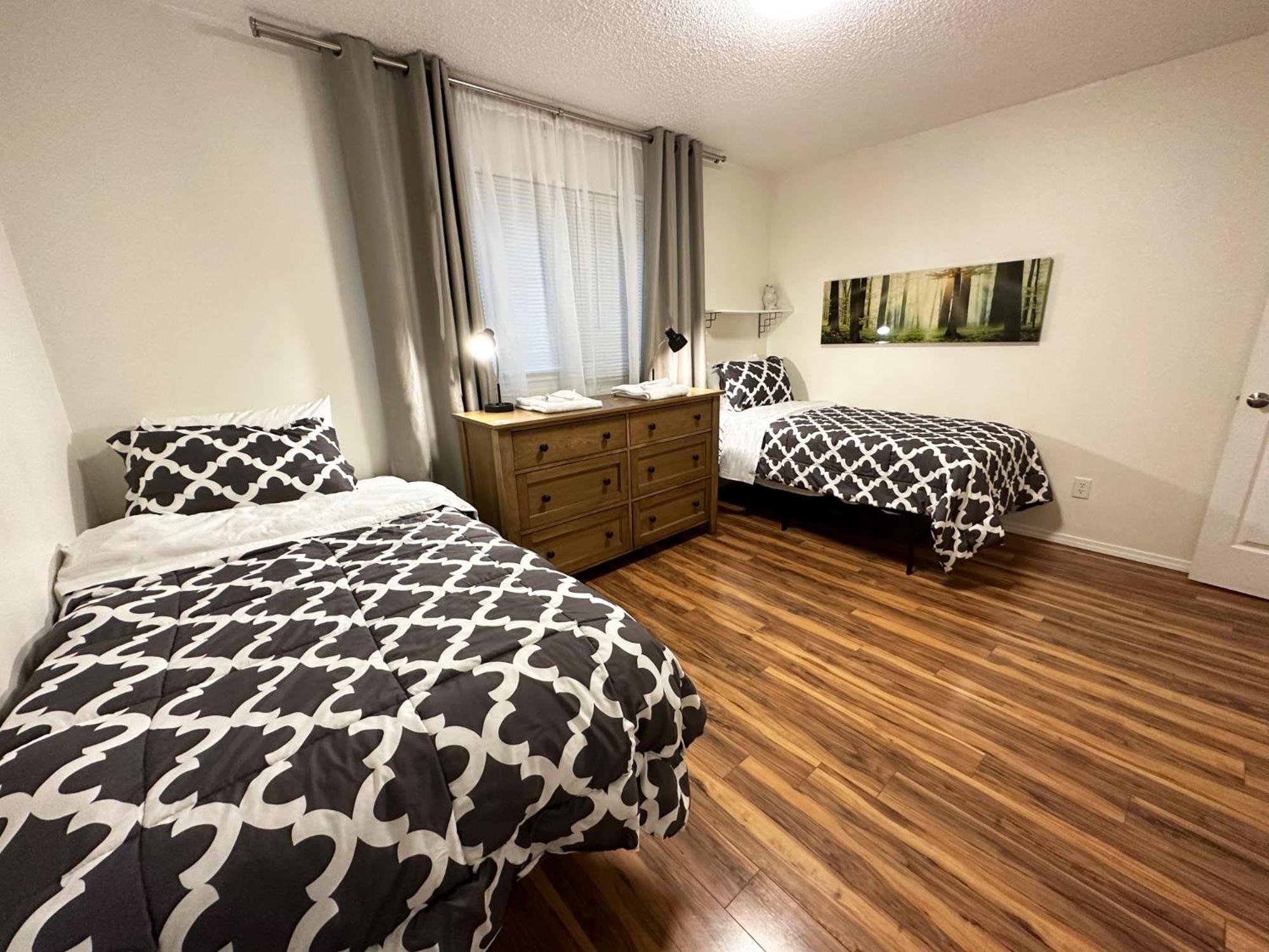Stay Anchorage! Furnished Two Bedroom Apartments With High Speed Wifi Pokój zdjęcie